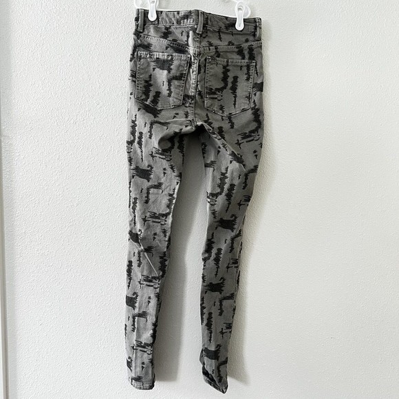 Women’s 27 Free People Camo Gray Green Super High Rise Skinny Leg Denim Jeans - Picture 3 of 11